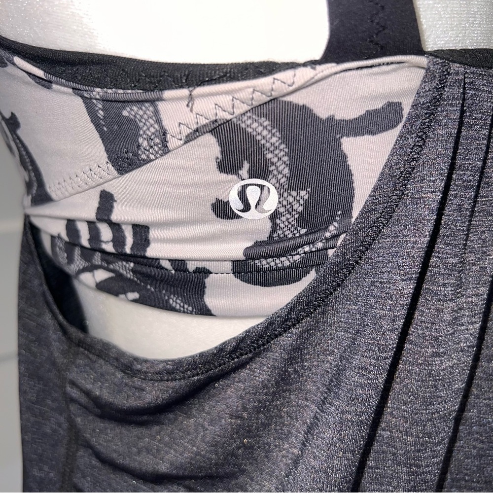 Floral Black and Gray tank top lululemon - Picture 3 of 5